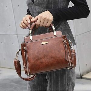 Women’s Leather Shoulder Bag